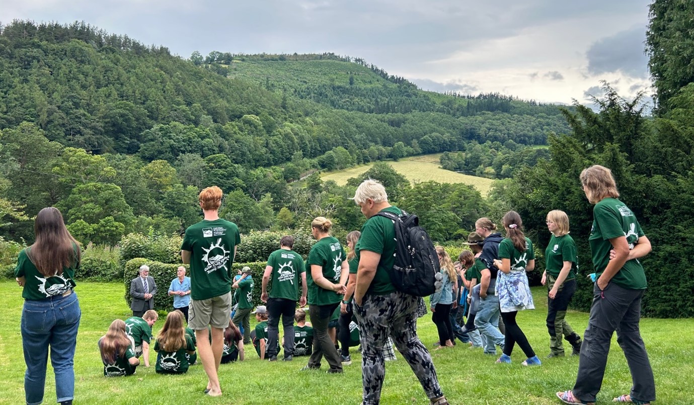 Cynnal 20fed gwersyll Ceidwaid Ifanc Rhyngwladol Ffederasiwn EUROPARC yng Nghymru!